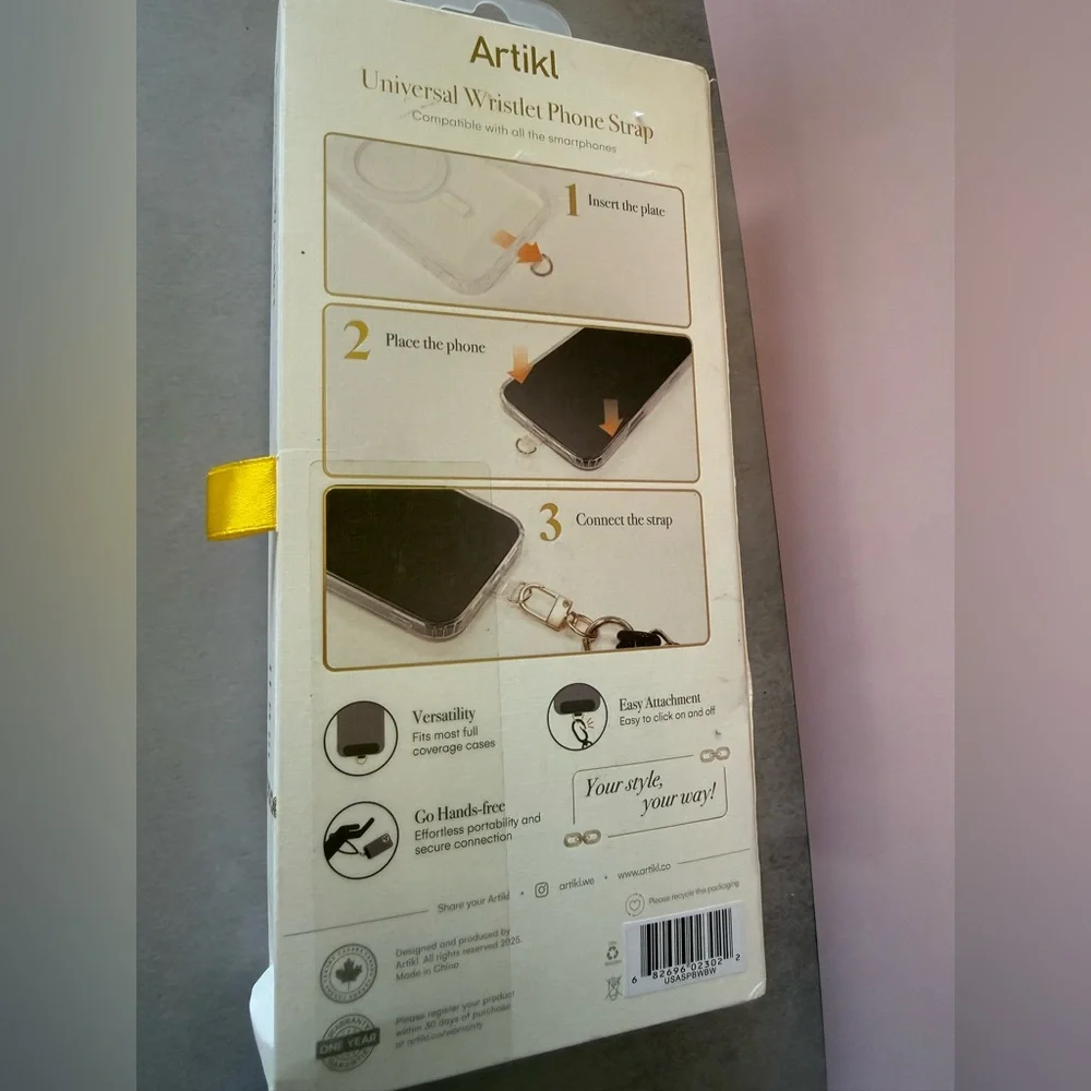 Artikl wristlet phone